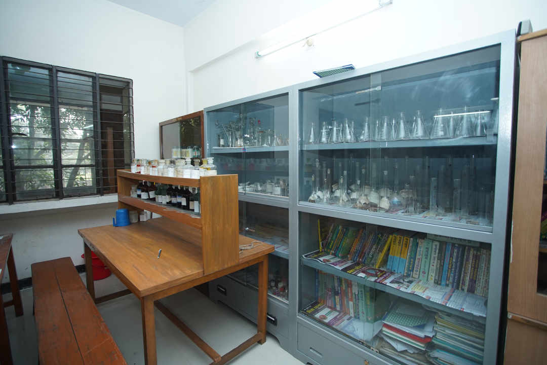 এক নজরে মির্জা আব্বাস মহিলা কলেজ ক্যাম্পাস